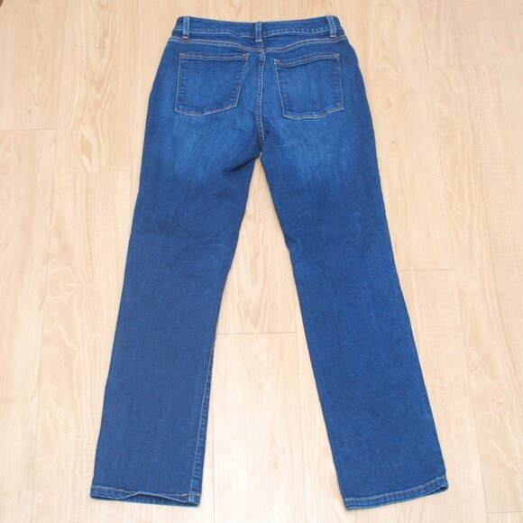 LL Bean Women's Classic Fit Regular Size 6 Pre Owned - Picture 4 of 5